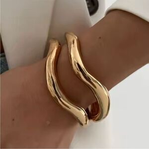 Elegant Gold Wave Bracelet set N1092